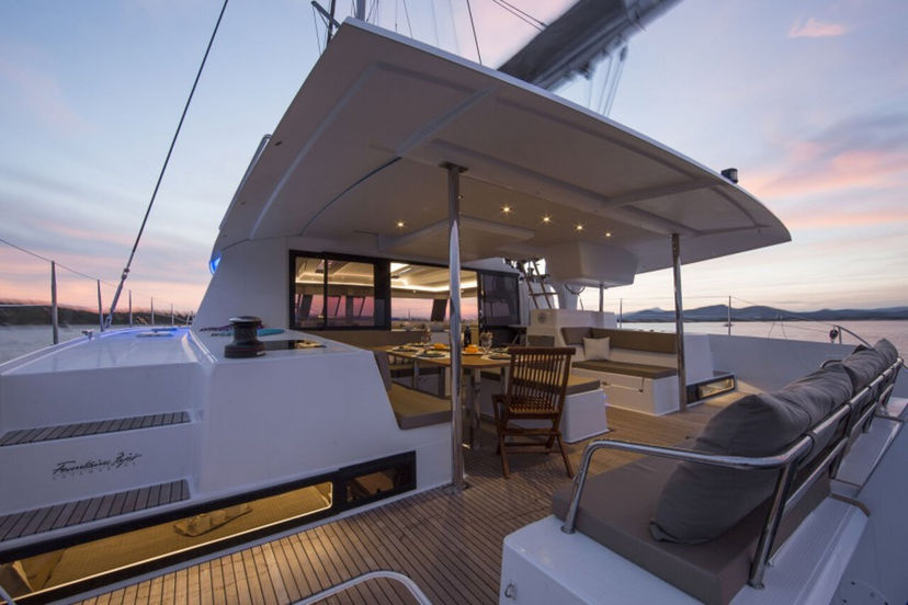 Fountaine Pajot 50 Valhalla