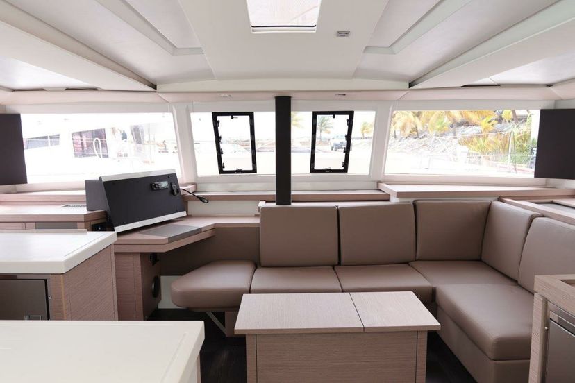 Fountaine Pajot 42 Idle Time