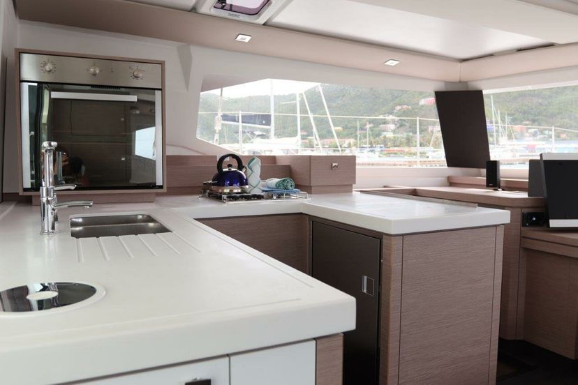 Fountaine Pajot 42 Penny Lane