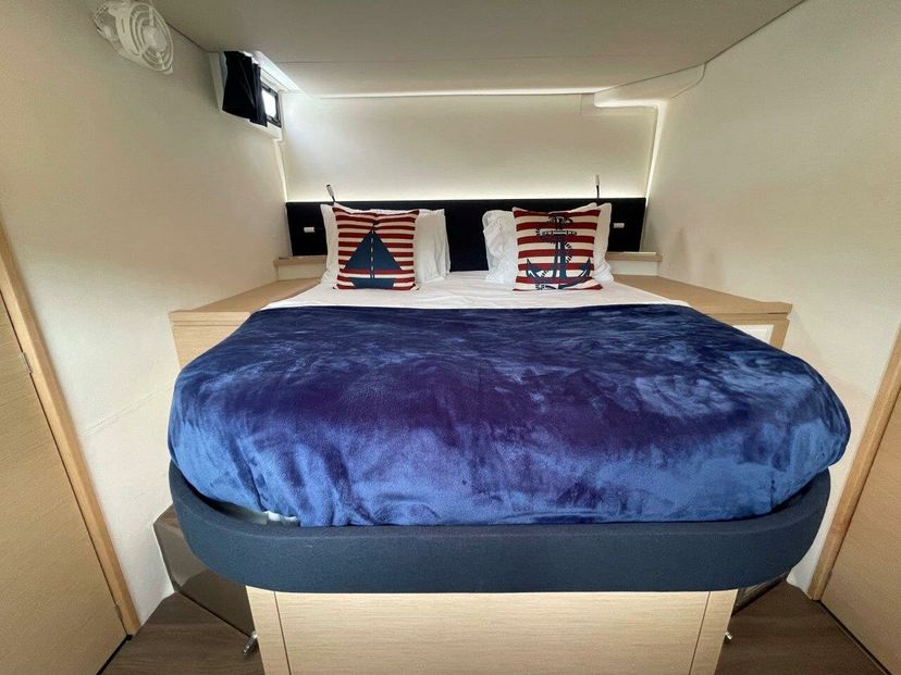 Fountaine Pajot 50 Singing Winds