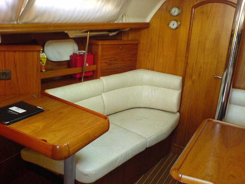 Jeanneau 37 Alki