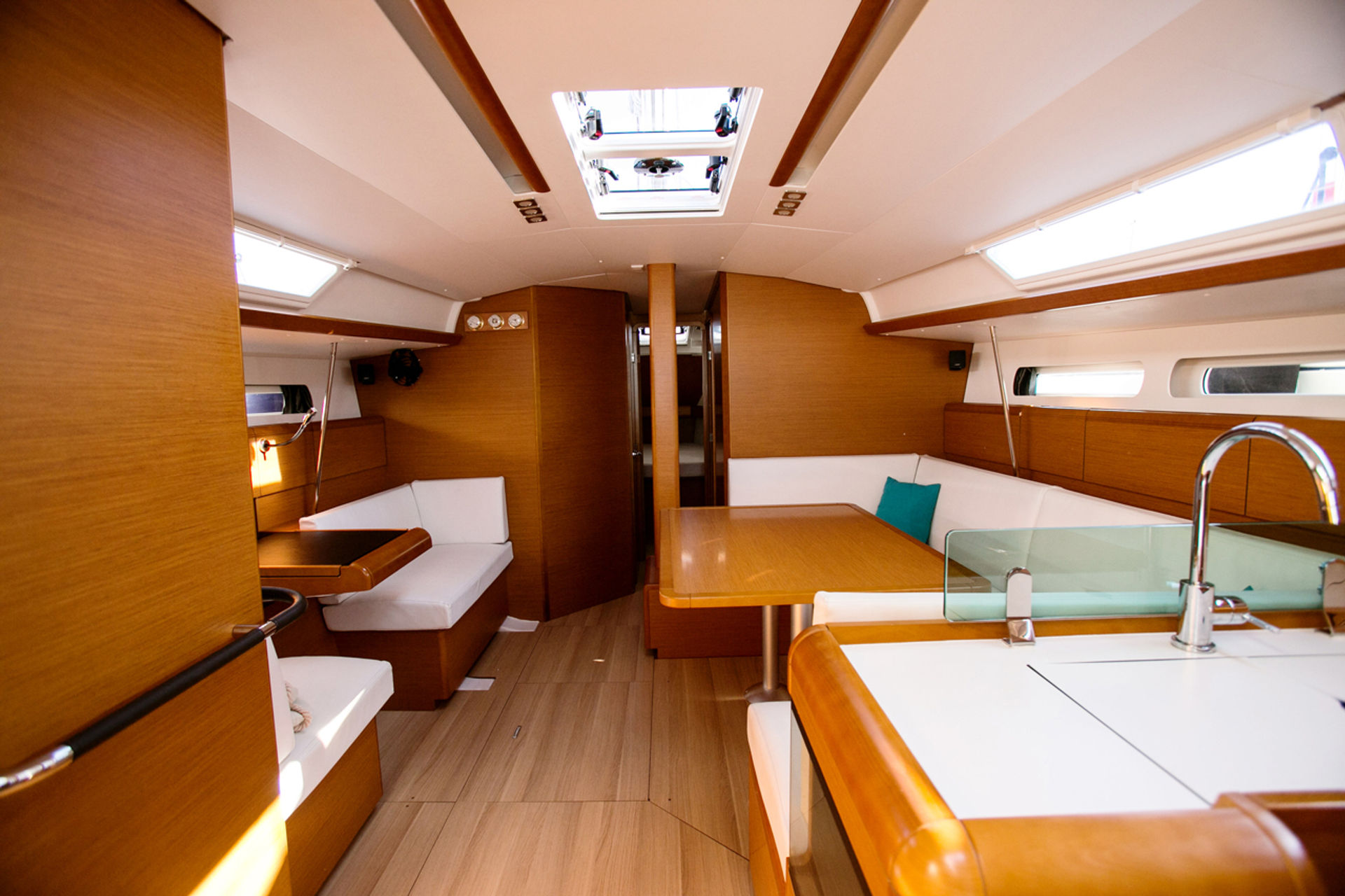 nausys-2248982-2248942-n2.jpg