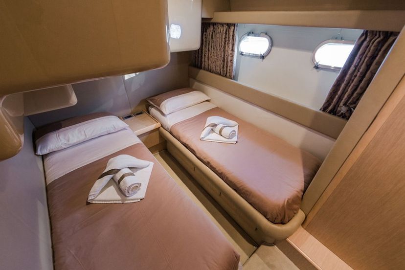 Ferretti 46 Bluebell