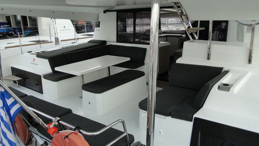 Fountaine Pajot 45 O'NEIRO