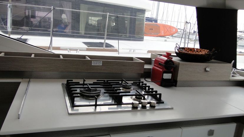 Fountaine Pajot 45 O'NEIRO
