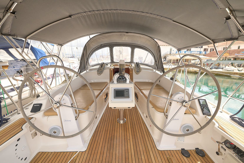 Bavaria Yachtbau 37 Toni