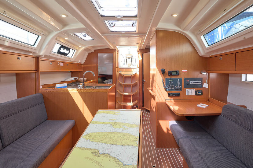 Bavaria Yachtbau 37 Toni