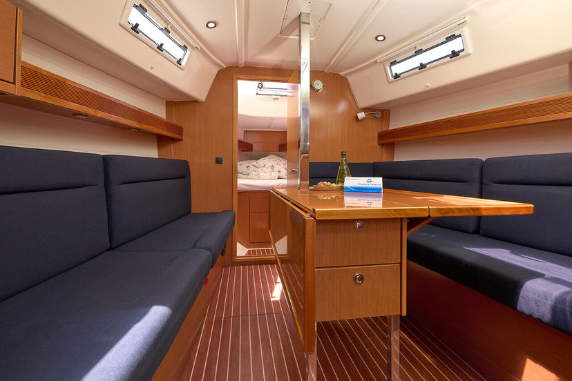 Bavaria Yachtbau 37 Toni