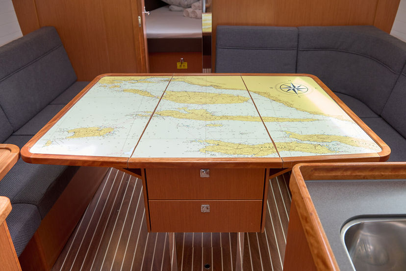 Bavaria Yachtbau 37 Toni