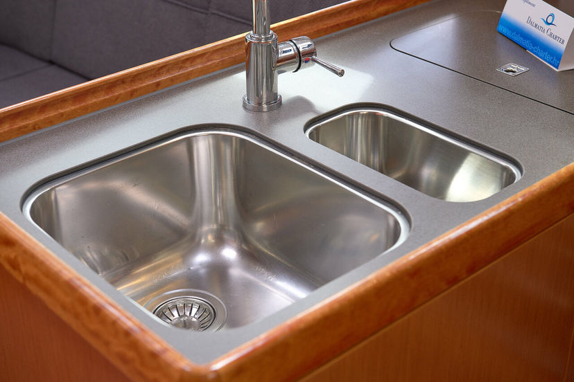 Bavaria Yachtbau 37 Toni