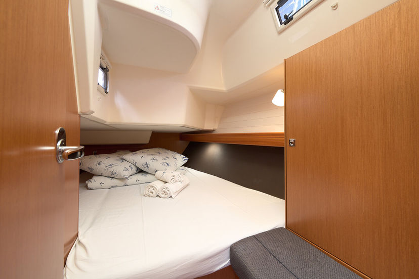 Bavaria Yachtbau 37 Toni
