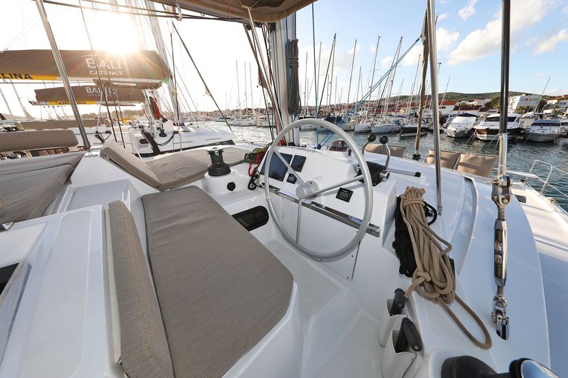 Catana 4.2 Air Space