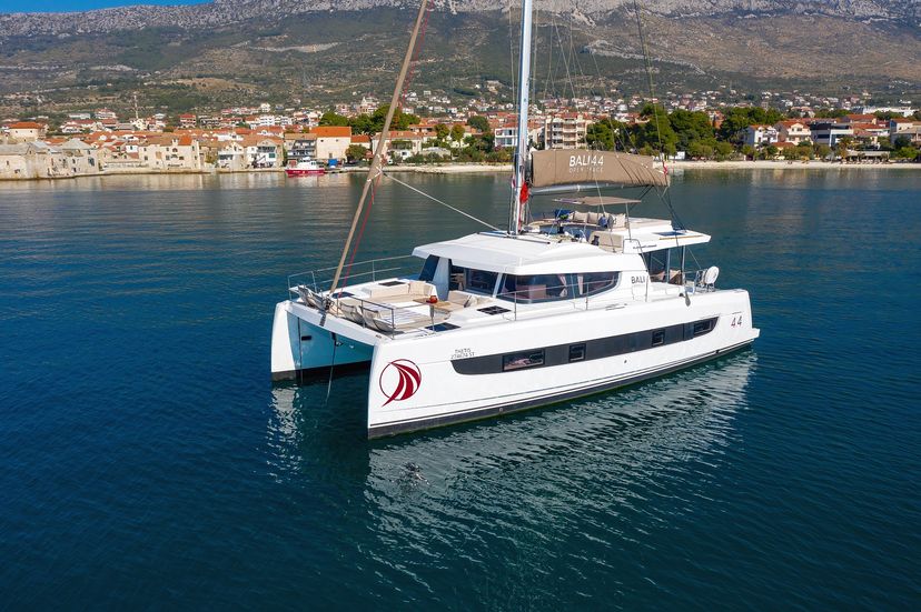 Catana 4.4 Thetis