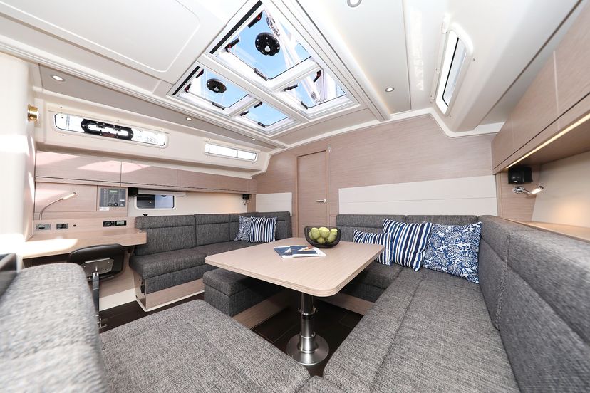 Hanse Yachts 45 Magic Moments