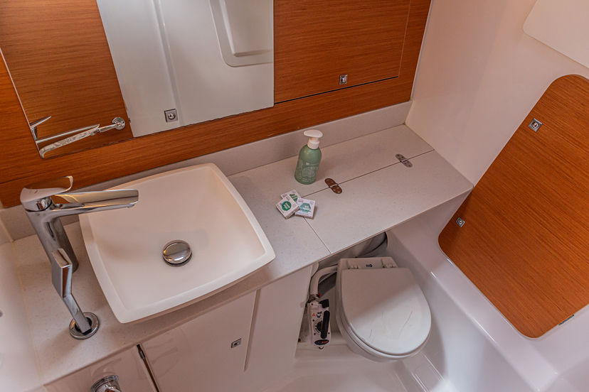 Dufour Yachts 36 Smile Planet