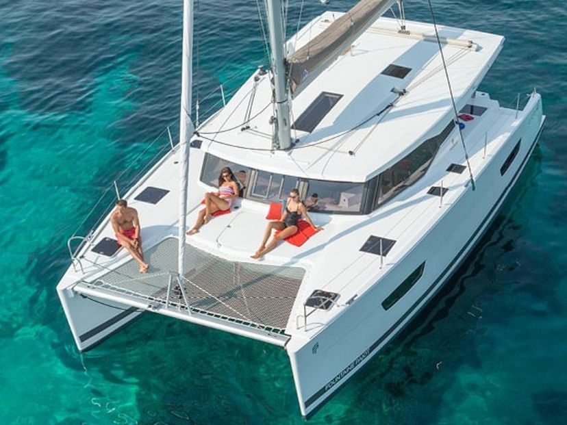 Fountaine Pajot 42 Timeless Planet