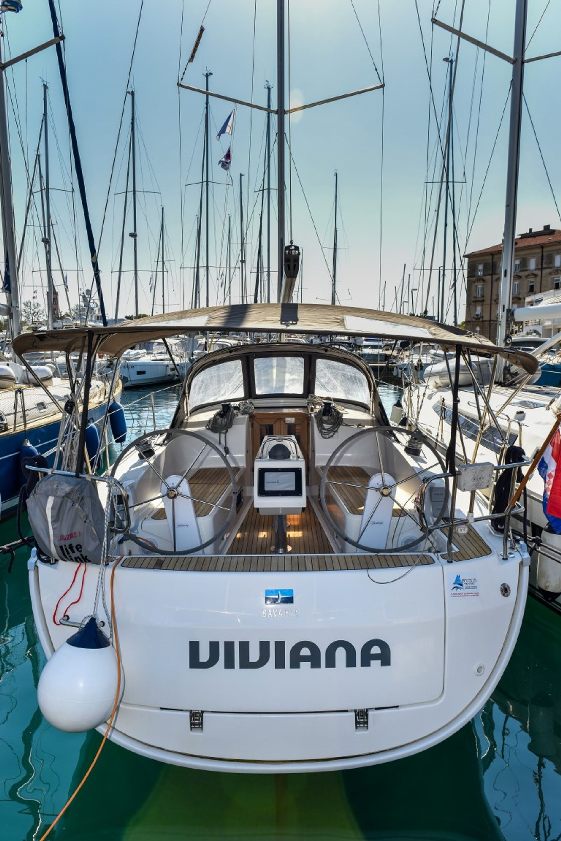 nausys-23209408-613389-n2.jpg