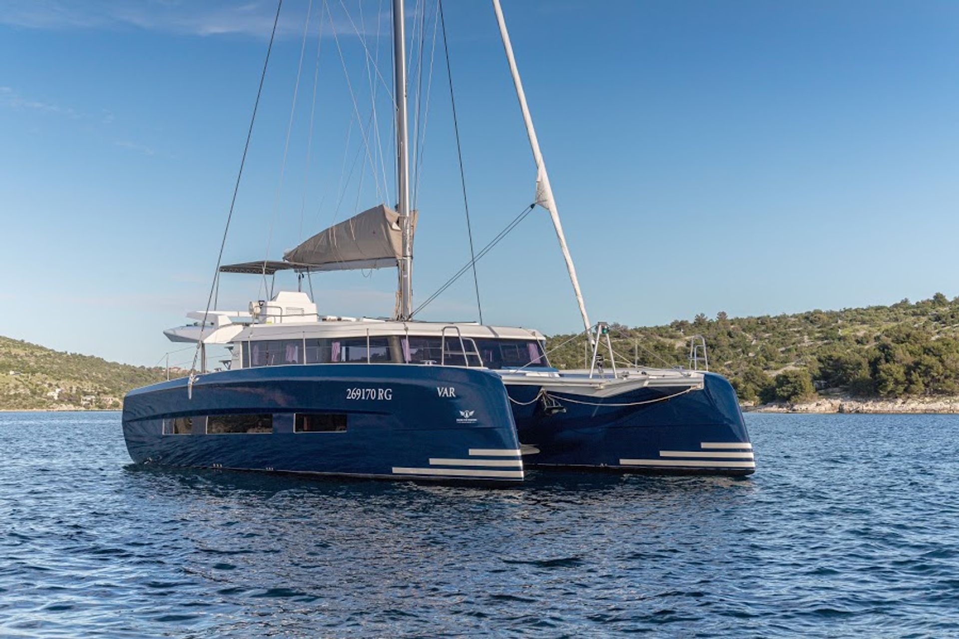 nausys-23209752-1317684-main.jpg
