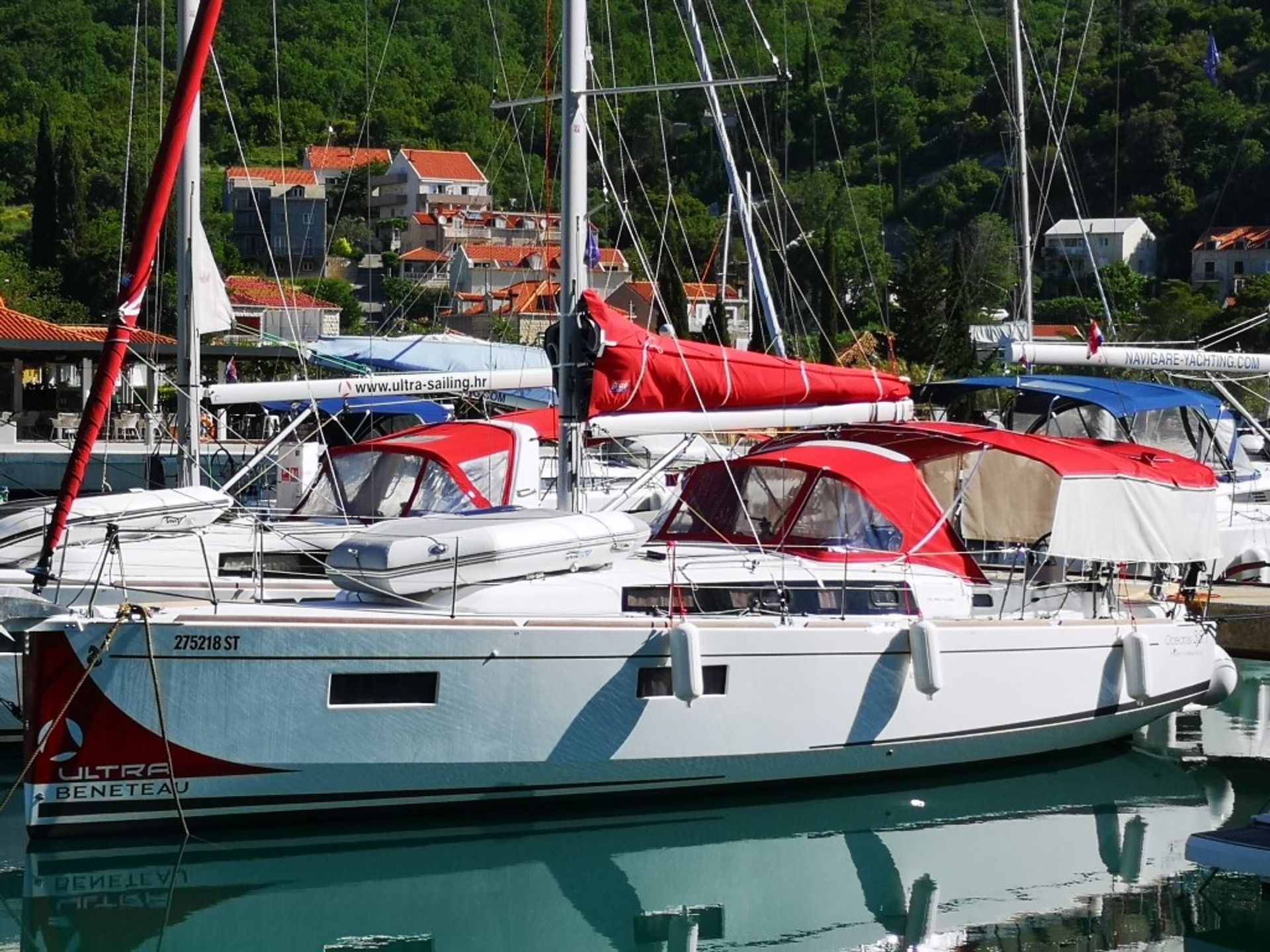 nausys-23337359-100556-main.jpg