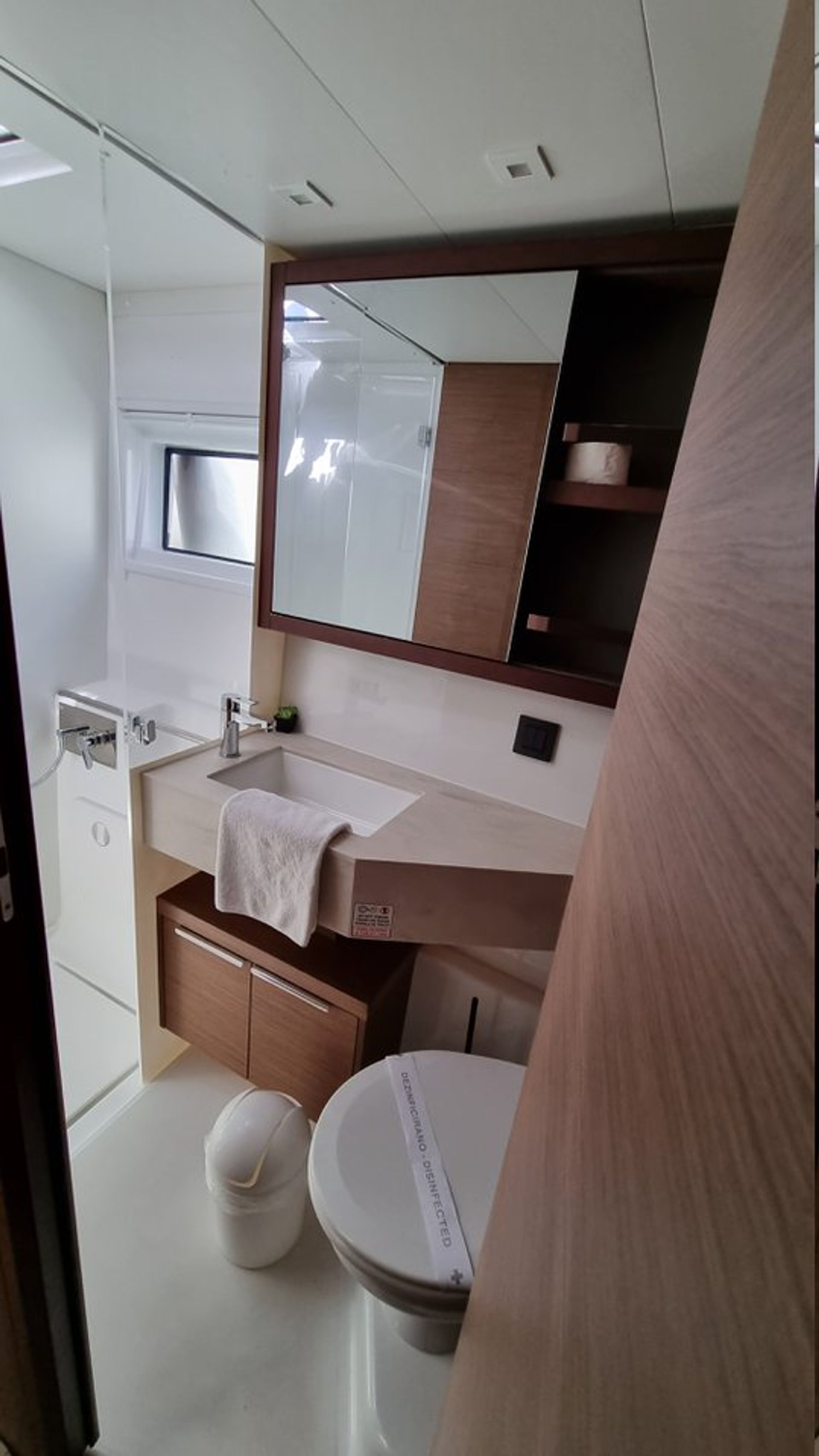 nausys-23357566-521871-w.jpg
