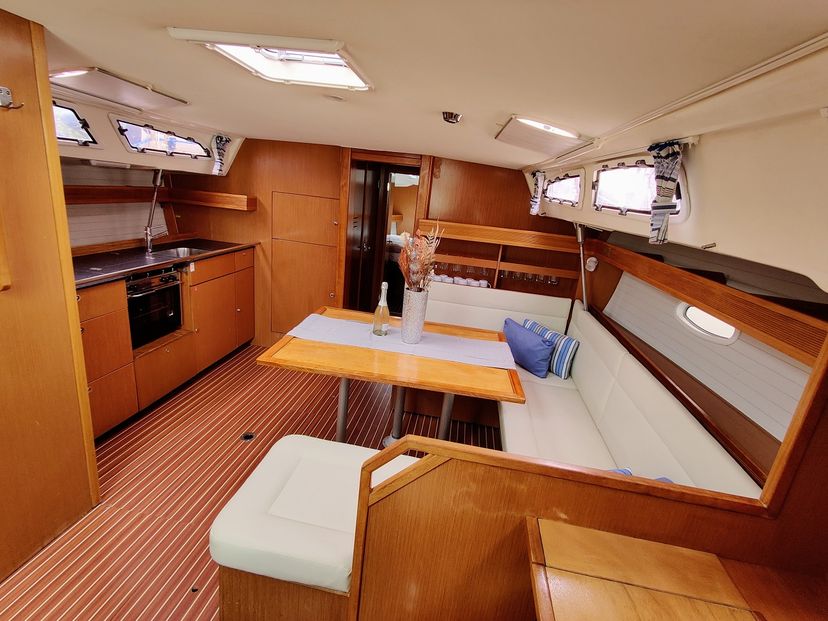 Bavaria Yachtbau 47 CRUISER Gin & Tonic