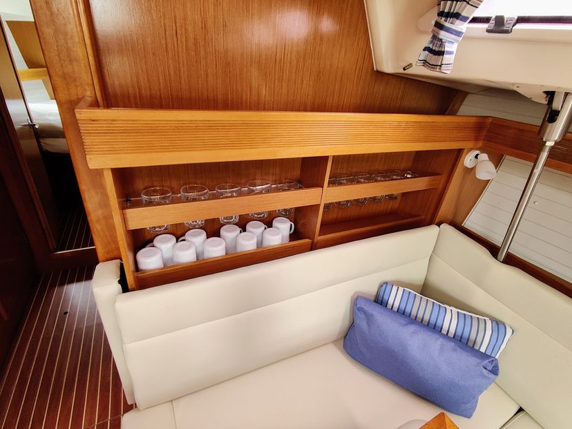 Bavaria Yachtbau 47 CRUISER Gin & Tonic