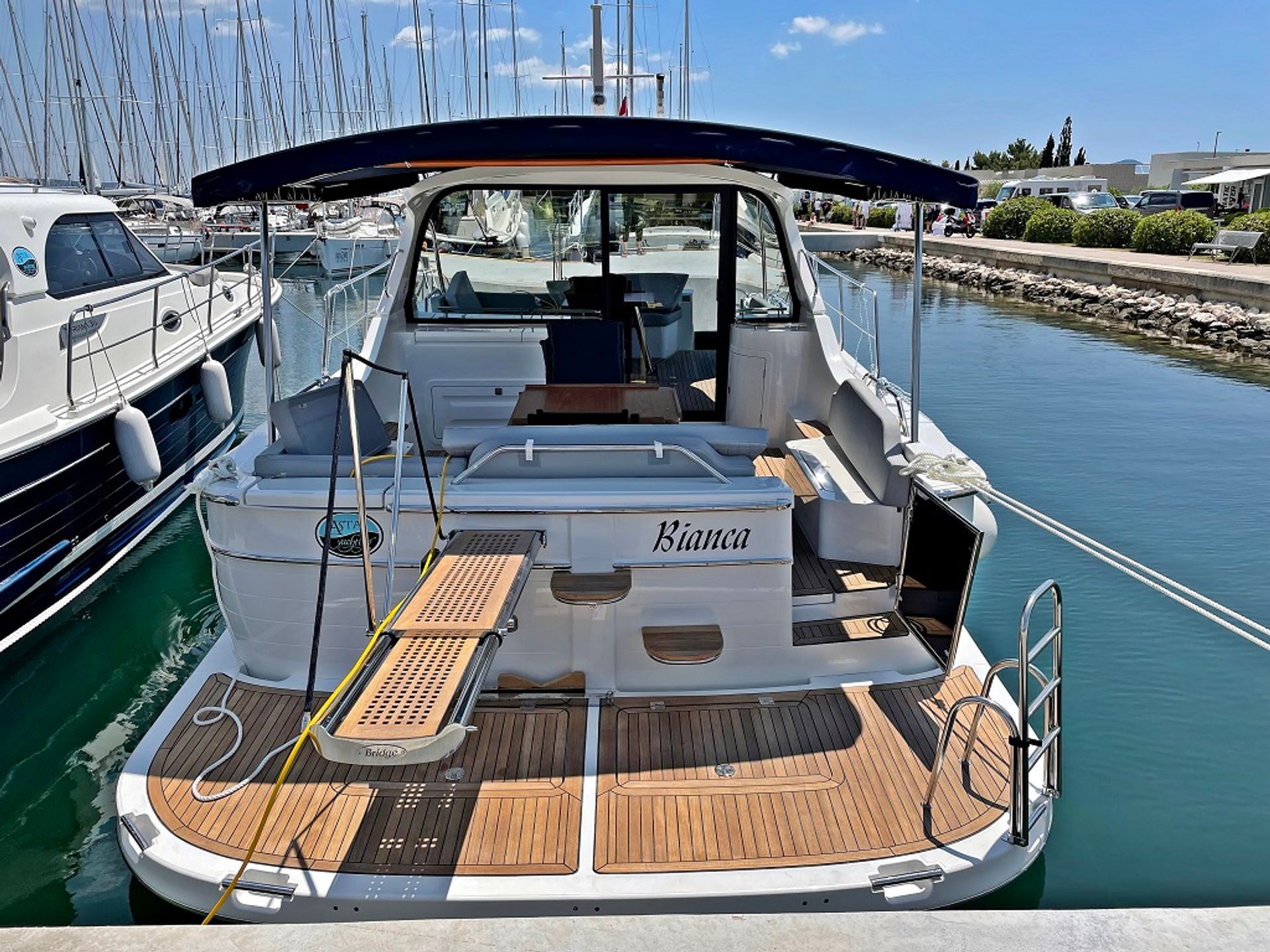 nausys-23497511-482145-n2.jpg