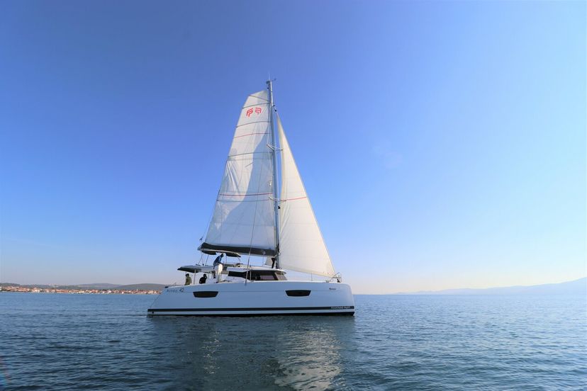 Fountaine Pajot 42 Mouse