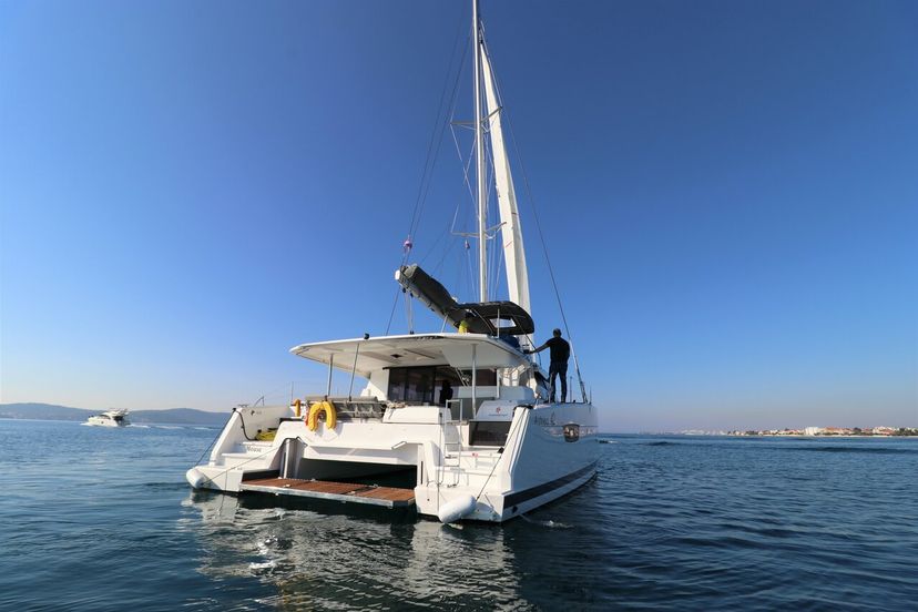 Fountaine Pajot 42 Mouse