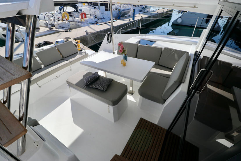 Fountaine Pajot 42 Mouse