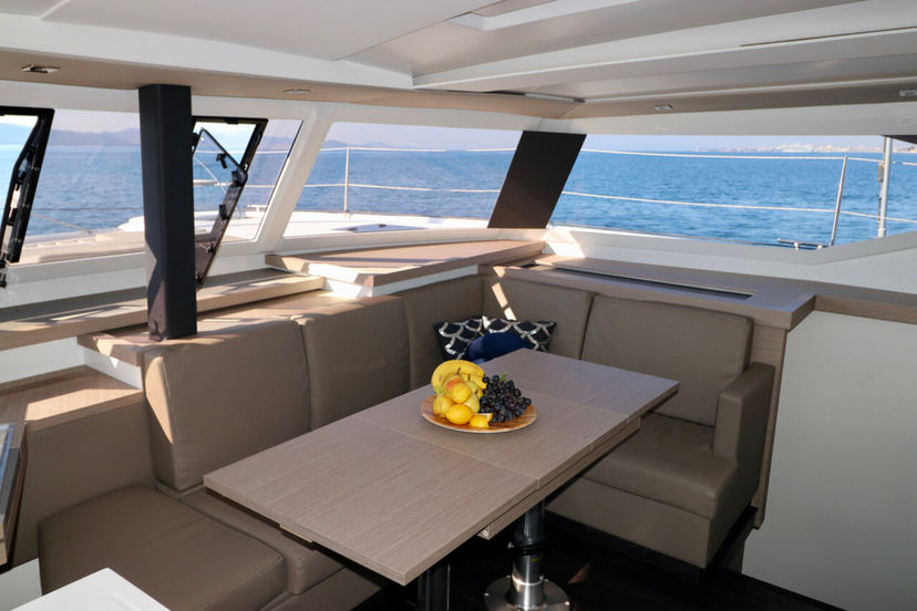 Fountaine Pajot 42 Mouse