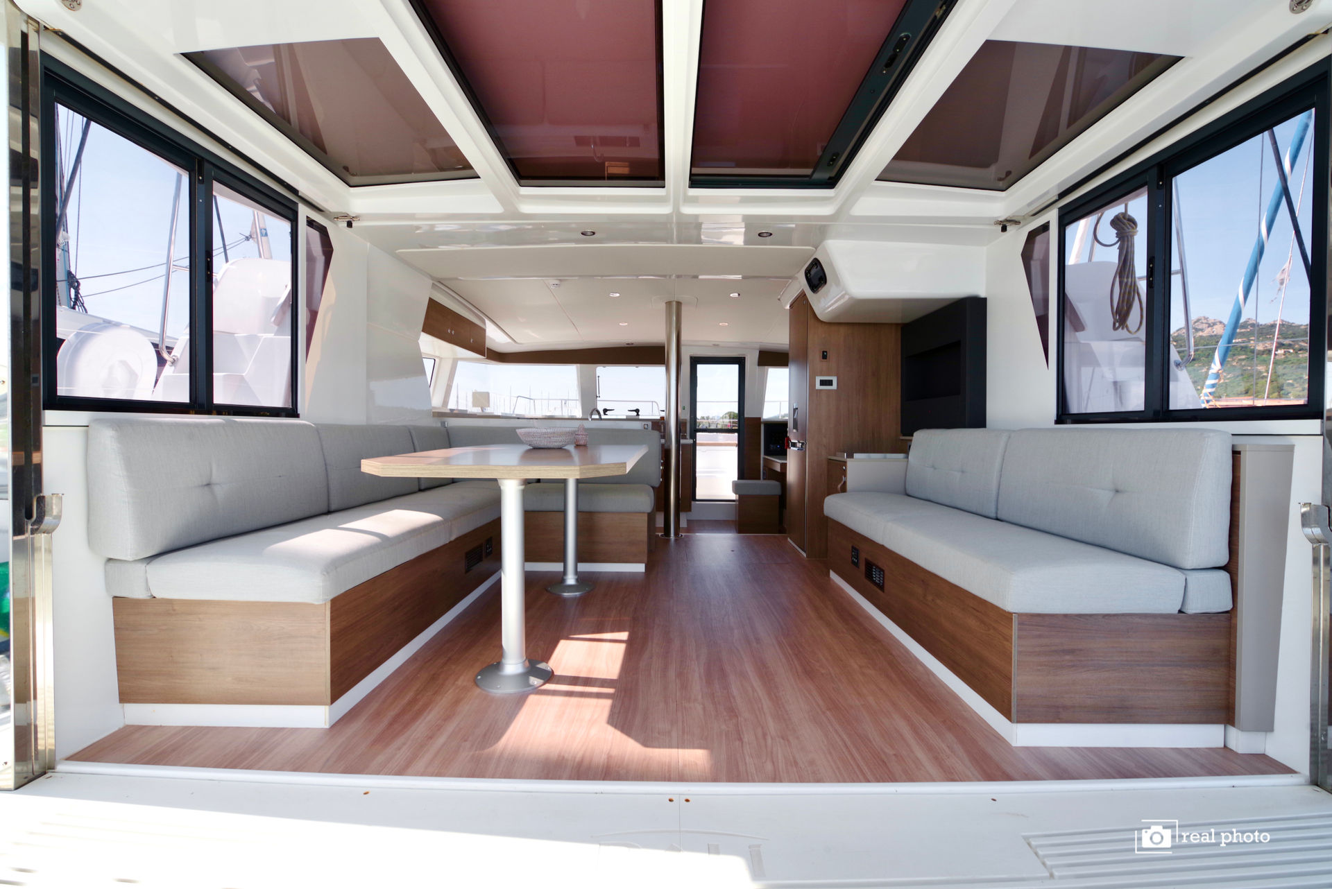 nausys-23573195-482157-p.JPG
