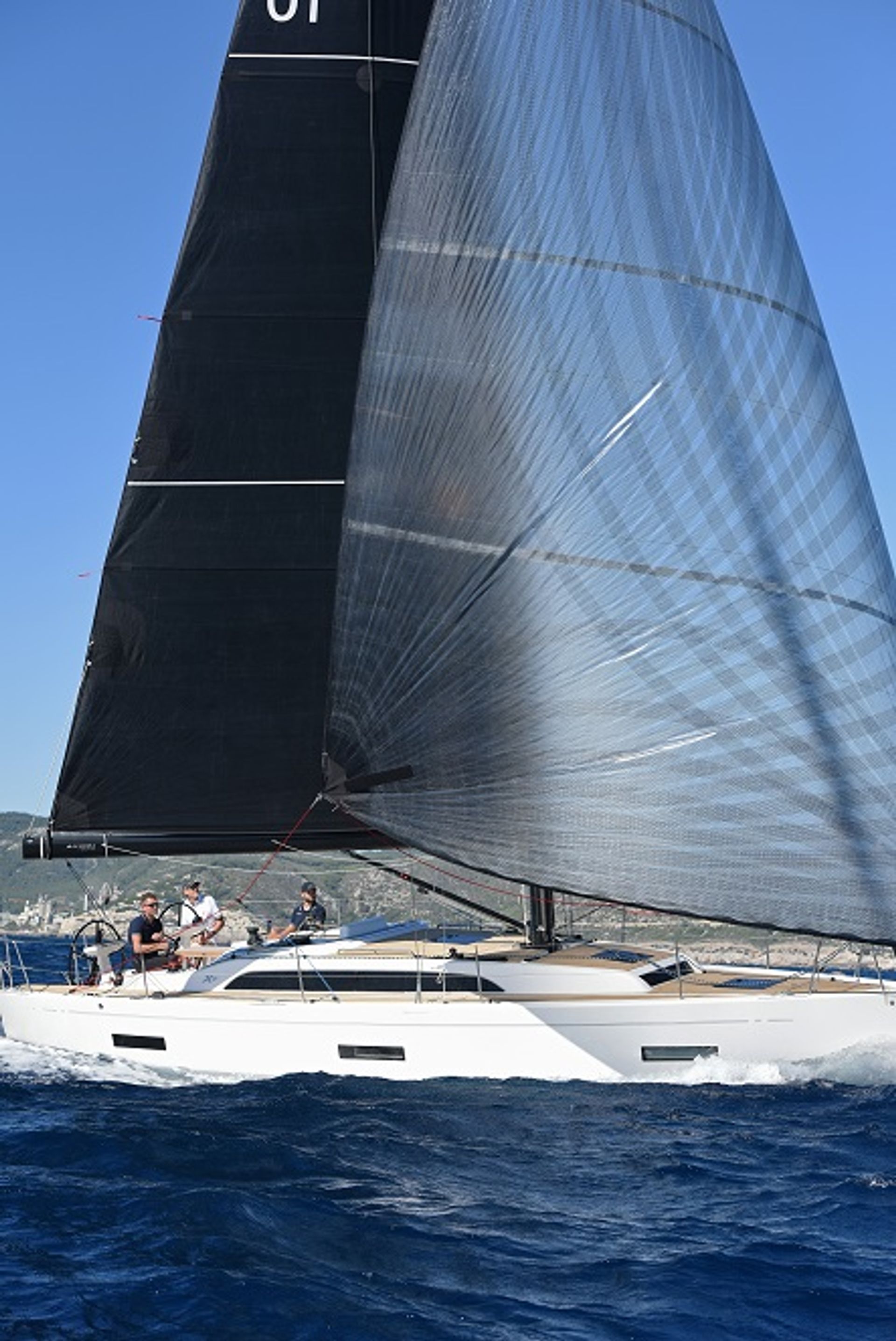 nausys-23581895-10101066-main.jpg