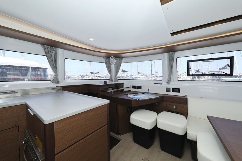 Lagoon 46 White Pearl