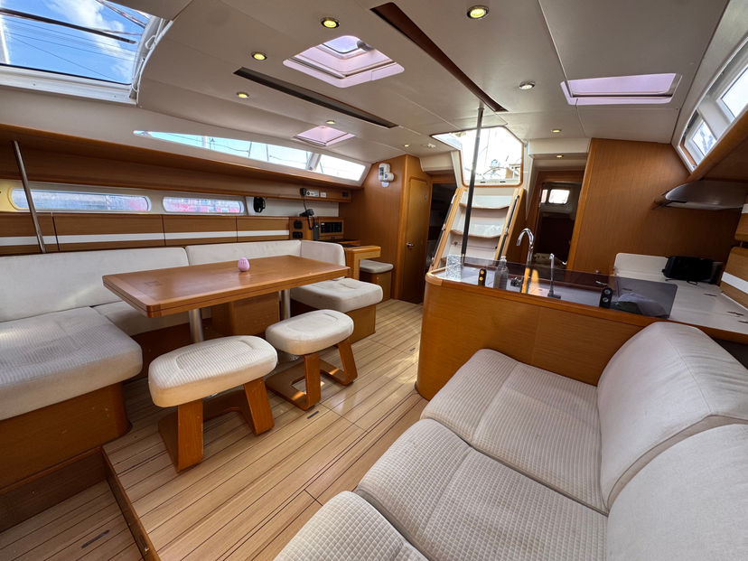 Jeanneau 53 Trinity