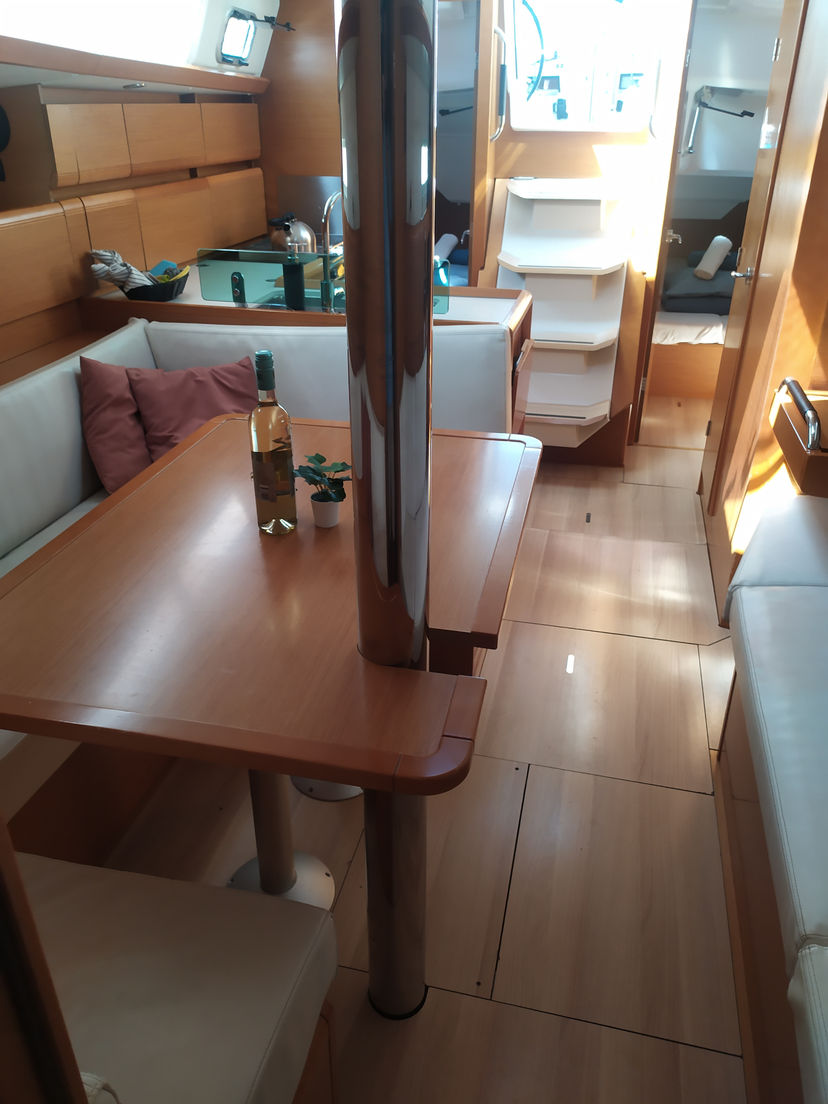 Jeanneau 38 Imagine