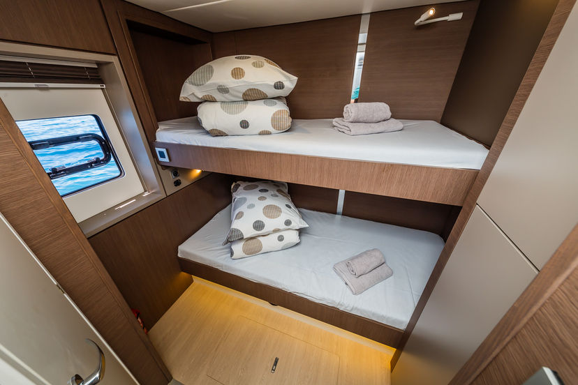 Catana 4.8  Aldebaran