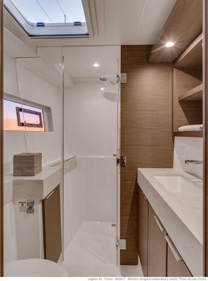 Lagoon 40 Wave elli