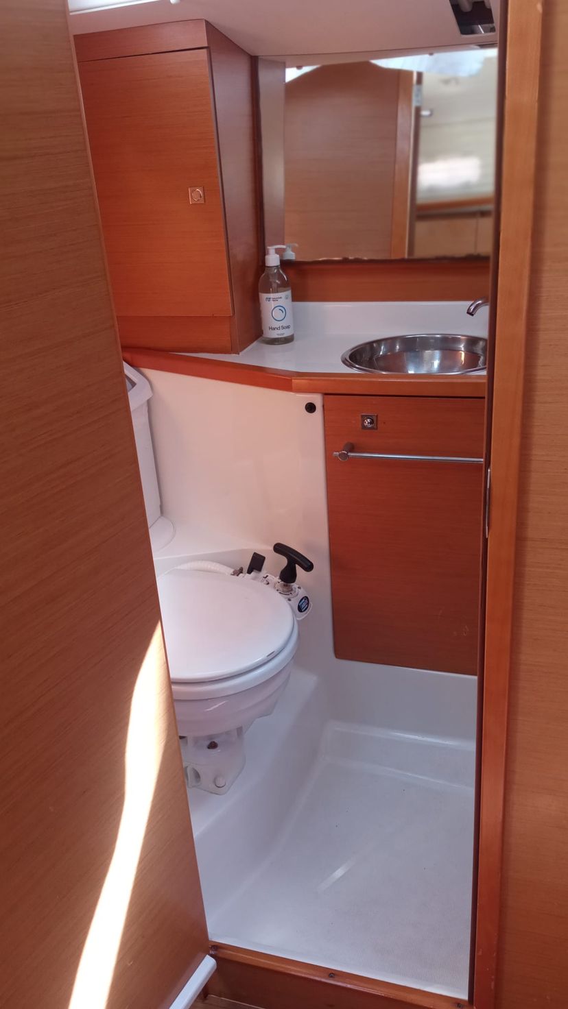 Jeanneau 37 talelli