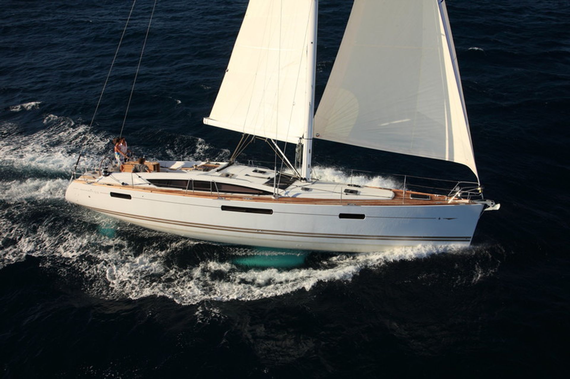 nausys-23966452-23362337-main.jpg