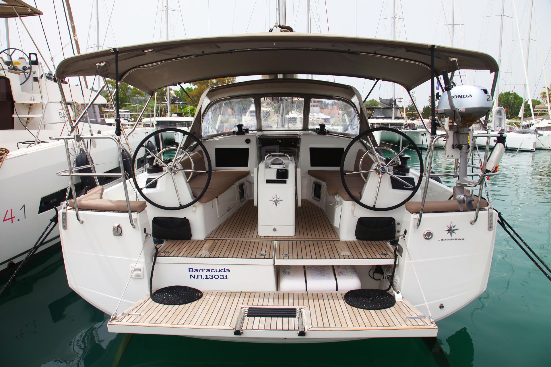 nausys-23966780-23362337-MAIN.JPG