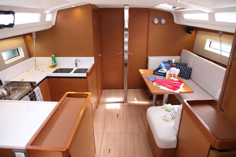 Jeanneau 40 Tommy