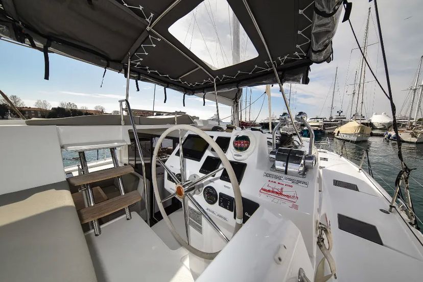 Fountaine Pajot 42 PRESTIGE