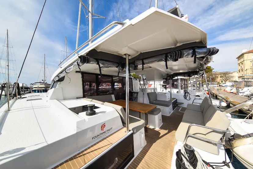 Fountaine Pajot 42 PRESTIGE