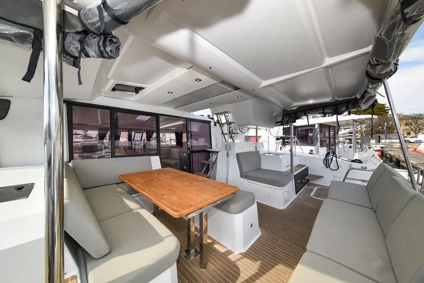Fountaine Pajot 42 PRESTIGE