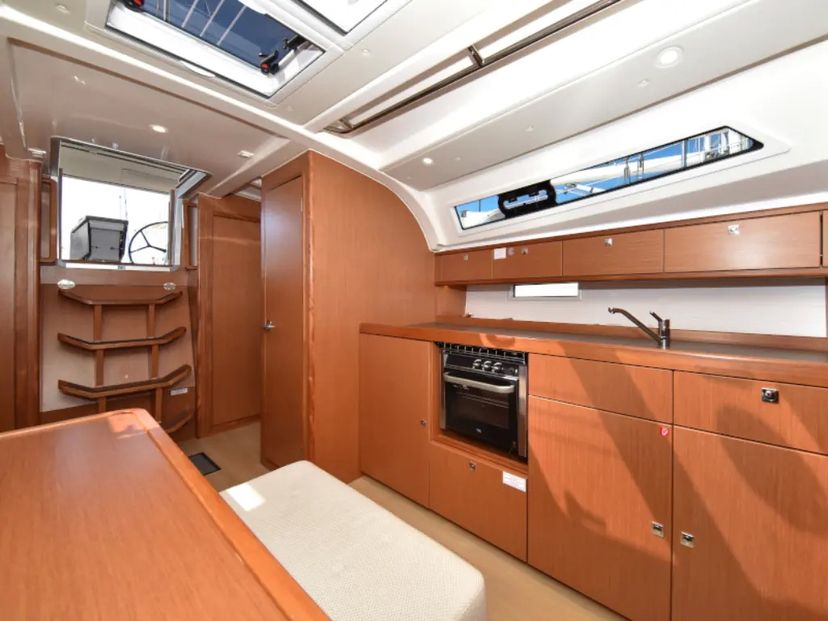 Bavaria Yachtbau CRUISER 41 CLASS