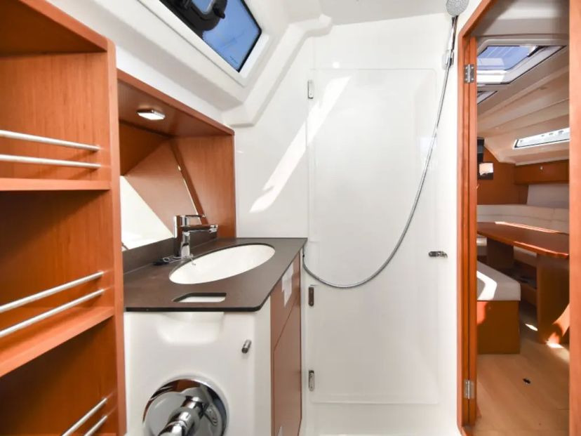 Bavaria Yachtbau CRUISER 41 CLASS