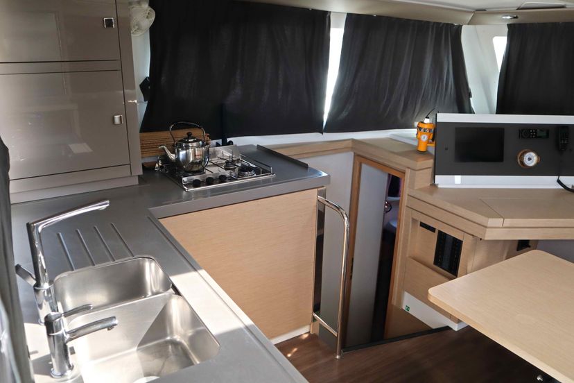 Fountaine Pajot 40 ECONOMY