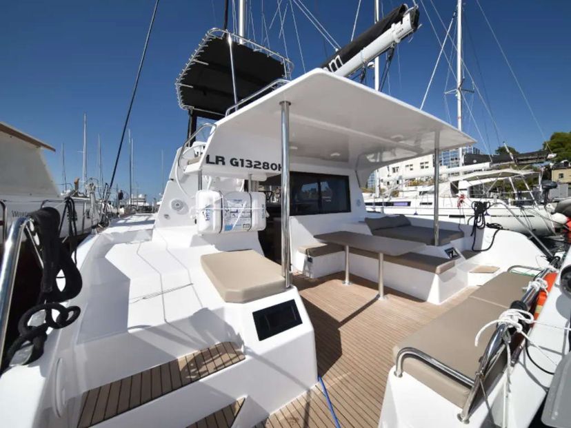 Aventura Catamarans 34 CLASS