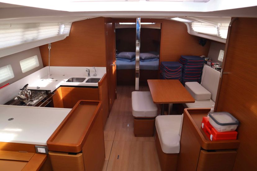 Jeanneau 40 CLASS